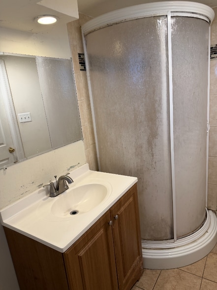 Building Photo - 3220 Brightwood Ave