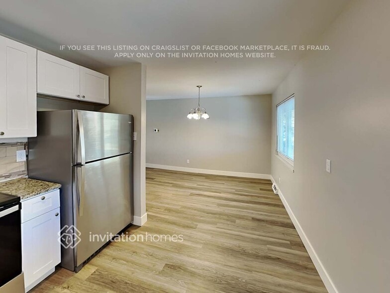 Building Photo - 3076 S Quintero Way