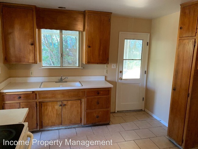 Building Photo - 2 br, 1 bath House - 100 Aspen Drive