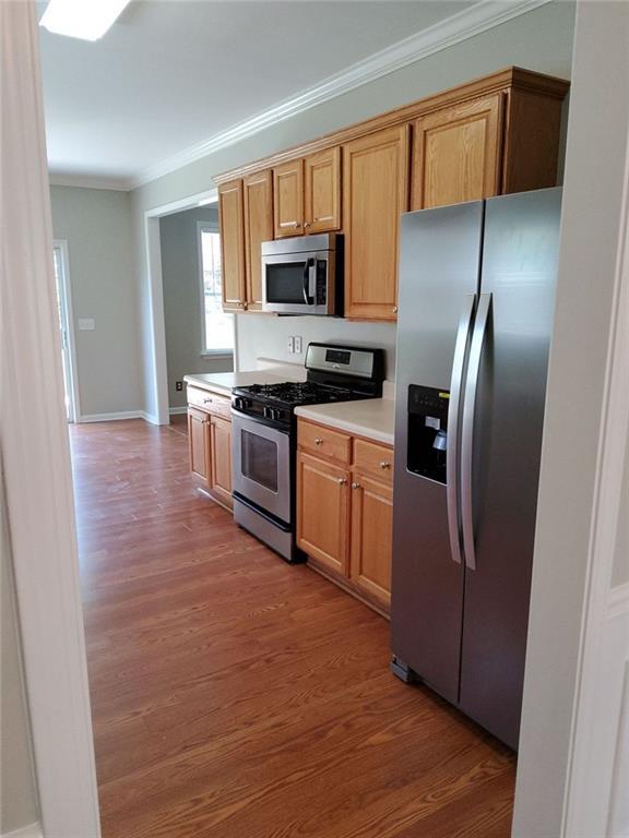 Building Photo - 807 Slope Creek Way