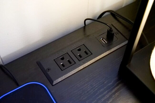 Building Photo - 3576 Portage Point Blvd