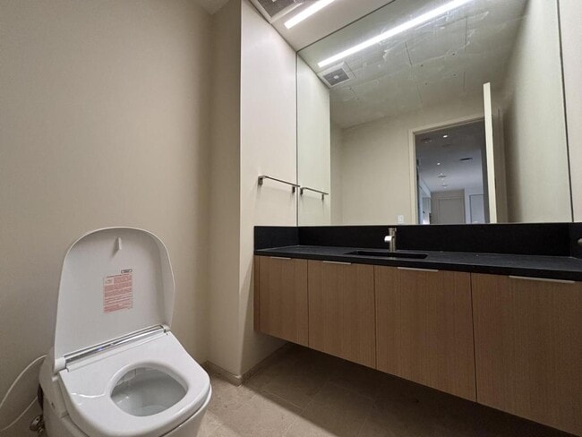 Building Photo - 1388 Ala Moana Blvd