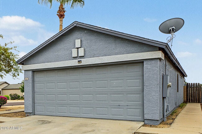 Building Photo - 8507 W College Dr