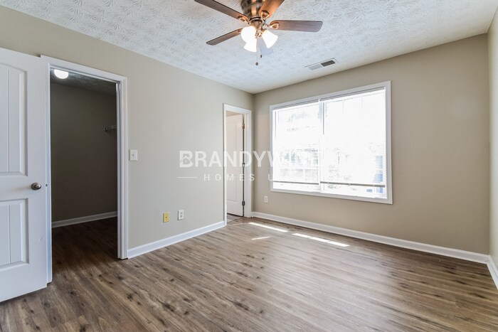 Building Photo - 6106 Ruth St SW