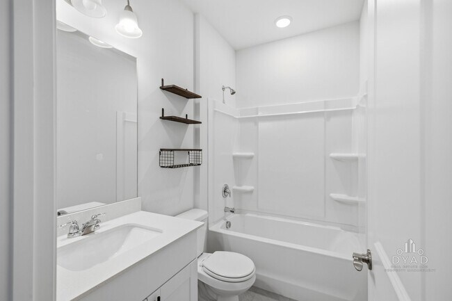 Building Photo - 3707 Clementine Ln