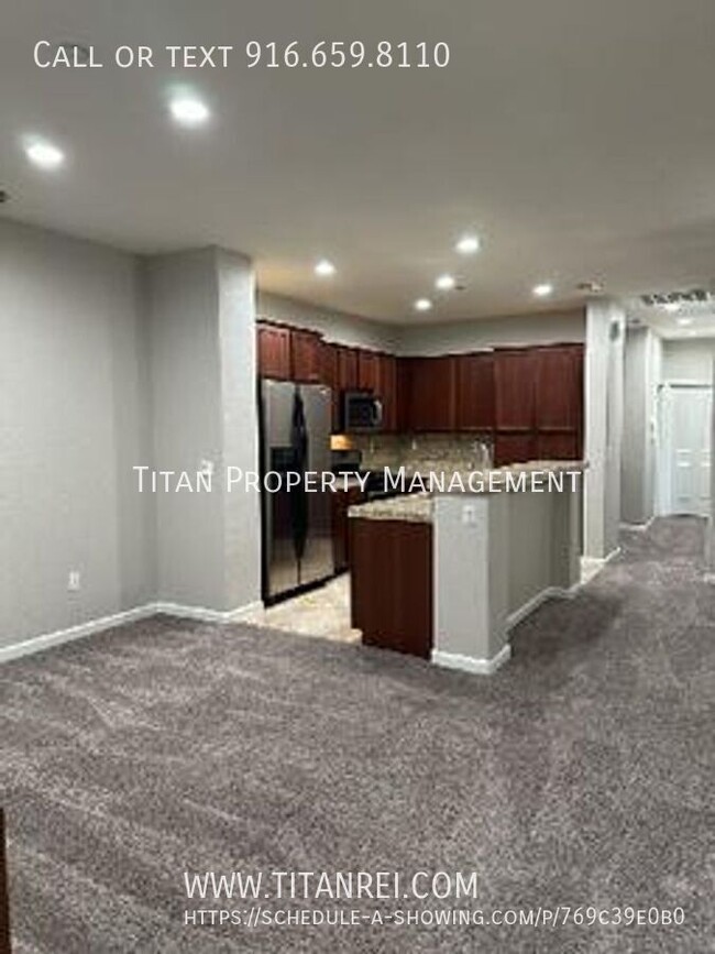 Building Photo - Folsom 2 bed 2 bath Condo - Managed by Tit...