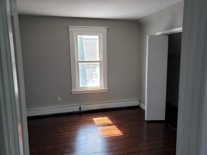 Bedroom 2 - 140 Black Rock Ave