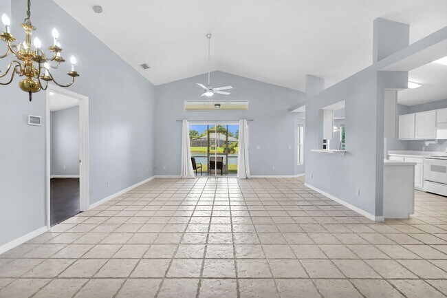 Building Photo - 2340 Commodores Club Blvd