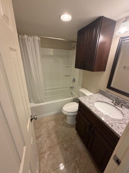 Building Photo - 7100 Van Dorn St