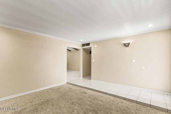 Building Photo - 10325 Cardigan Dr