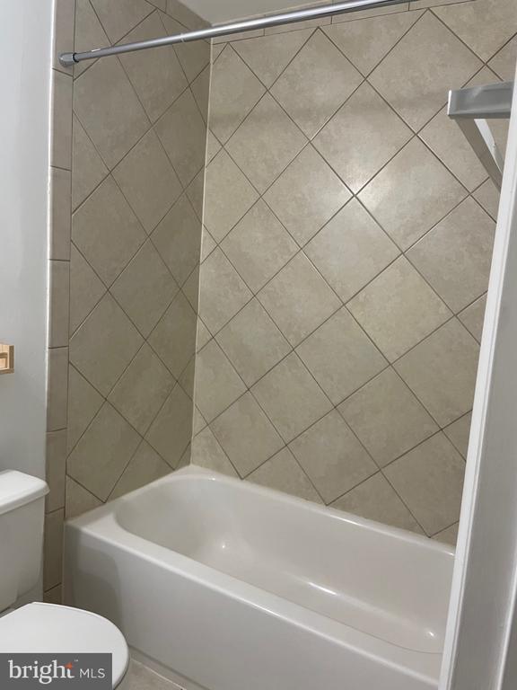 Building Photo - 1358 Hazel Nut Ct