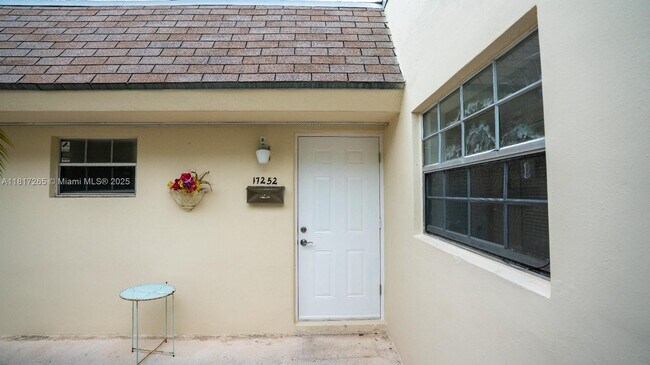 Building Photo - 17252 SW 112th Pl