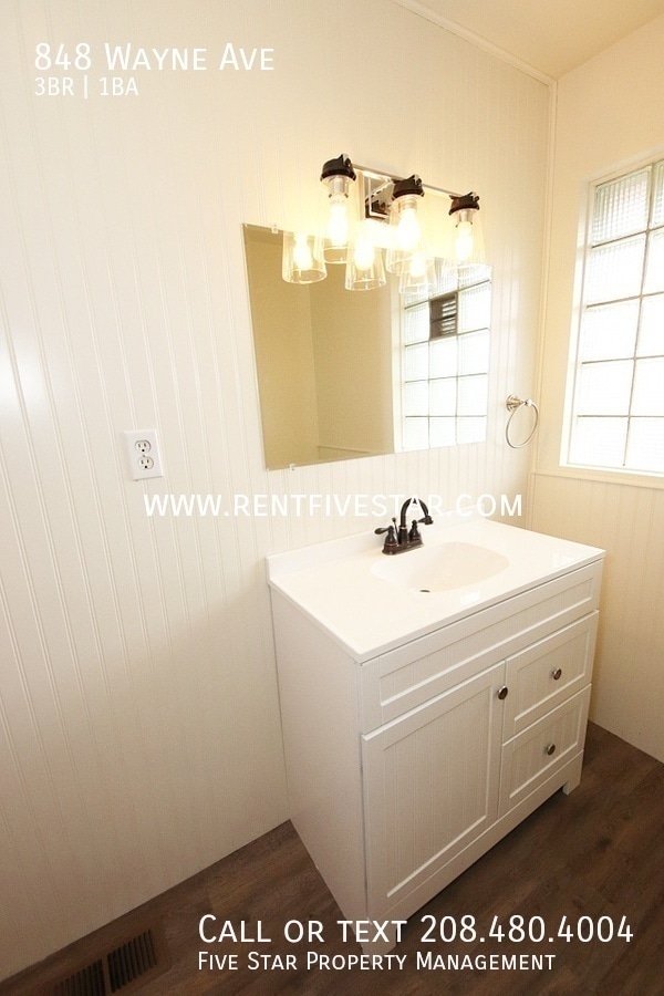 Building Photo - 848 Wayne Ave