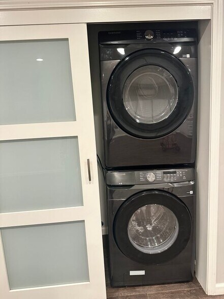 Building Photo - 815 Magnolia Ave