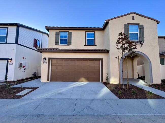 Building Photo - BRAND NEW 3 bedroom Willow Springs home av...