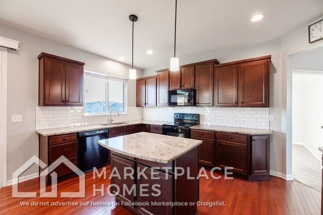 Building Photo - 2807 Bentwood Dr