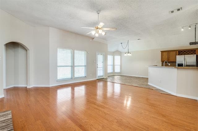 Building Photo - 3729 Sycamore Ln