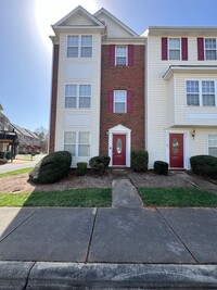 Building Photo - 3 Story Townhome in Matthews