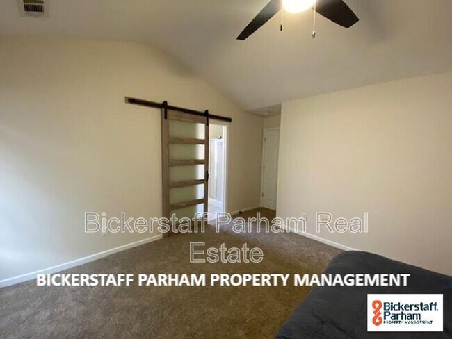 Building Photo - 3007 Nancy Dr