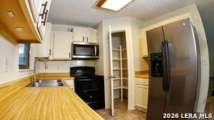 Building Photo - 7147 Comanche Ridge Dr