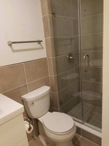 Building Photo - 1830 17th Street, NW