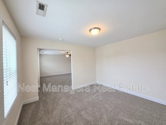Building Photo - 173 Weston Woods St