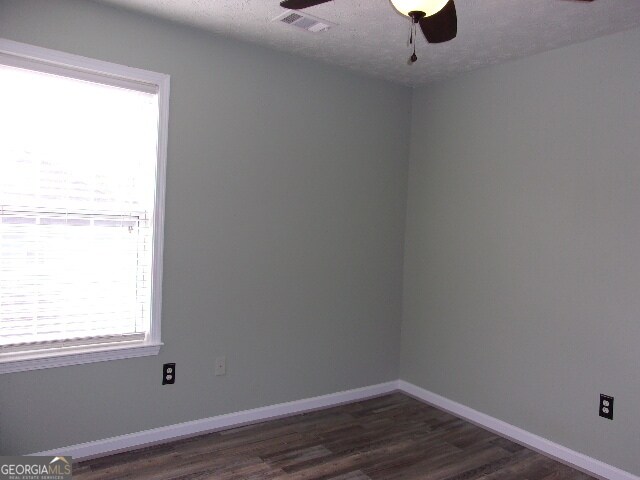 Building Photo - 340 Twin Point Way