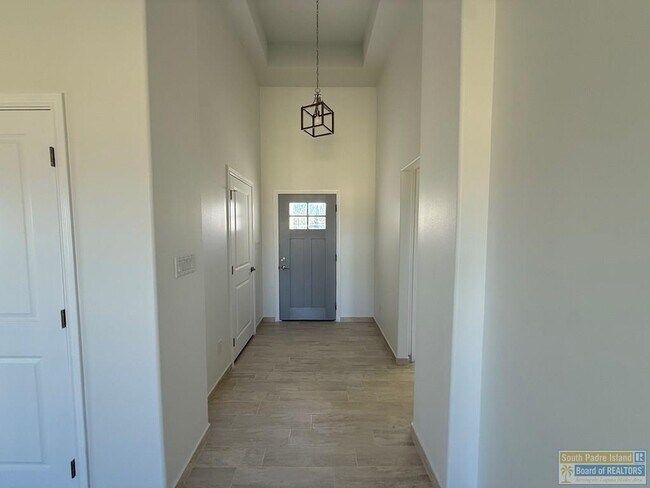 Building Photo - 2610 Haverford Blvd