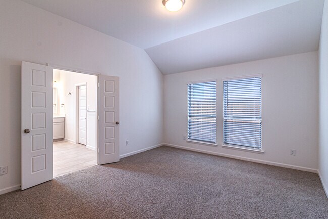 Building Photo - 9024 Winding Crk Dr