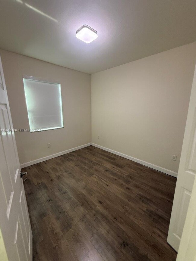 Building Photo - 11540 SW 151 Ave
