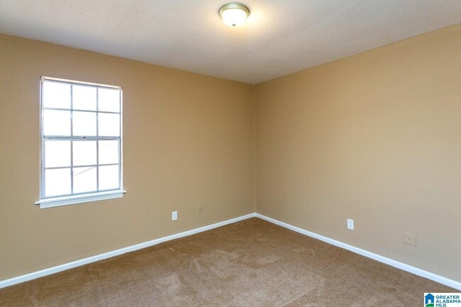 Building Photo - 119 20th Ct E