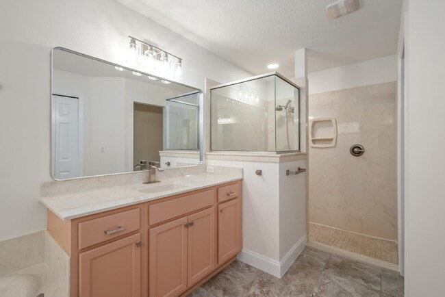 Building Photo - 8511 SE 158th Pl