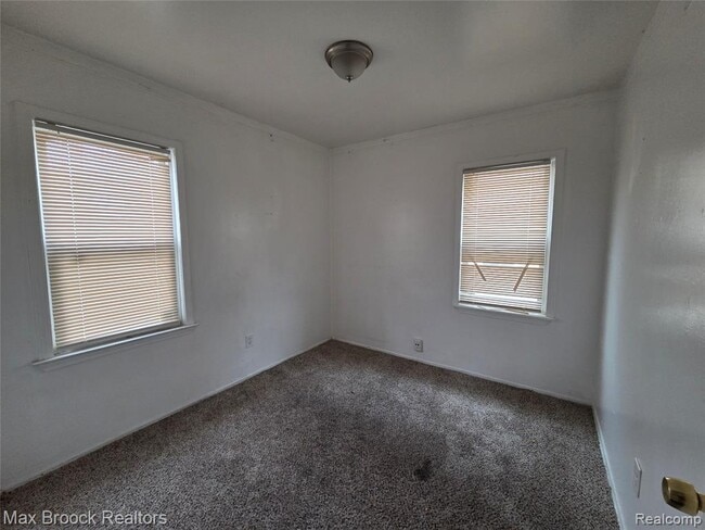 Building Photo - 24511 Florence St