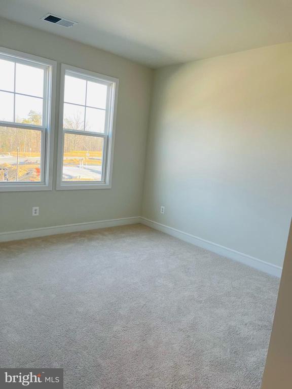 Building Photo - 106 Choke Cherry Ct