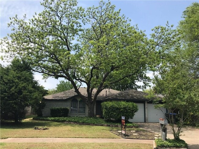 Primary Photo - 11922 Swan Dr