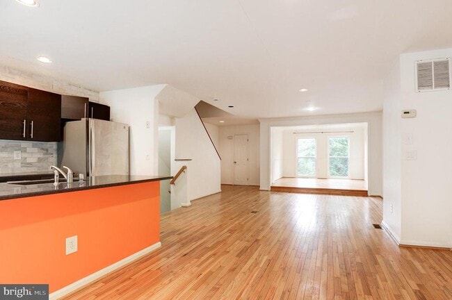 Building Photo - 12050 Edgemere Cir