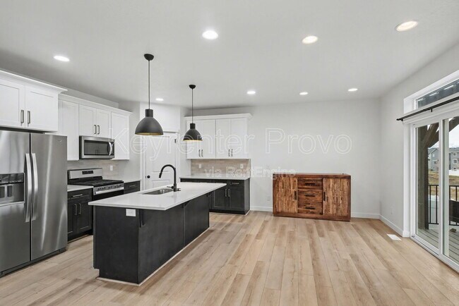 Building Photo - 4152 E Bonne Vista Dr