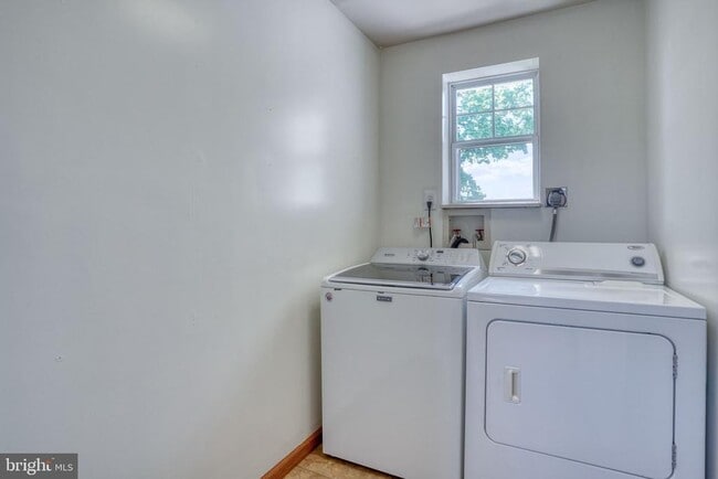 Building Photo - 441 Boyds Corner Rd