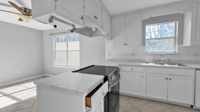 Building Photo - 3713 Mulligan Rd