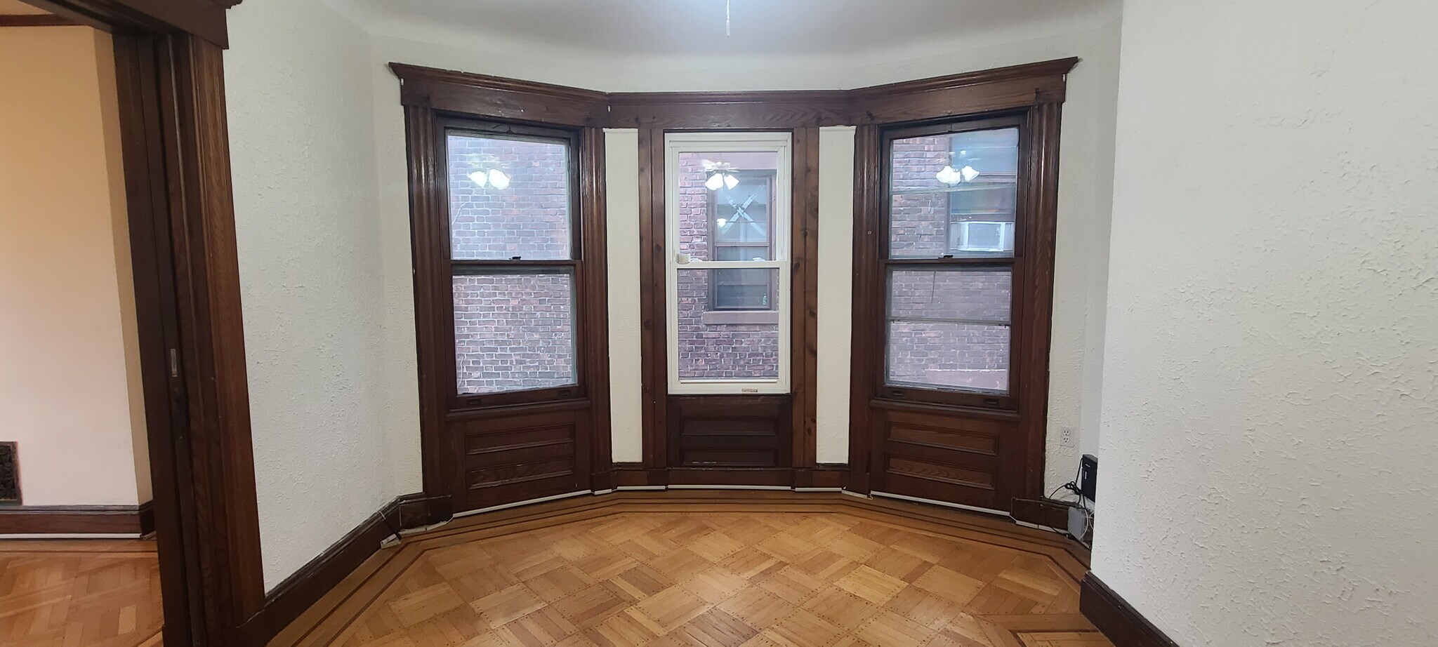 Building Photo - 49 Hudson Pl