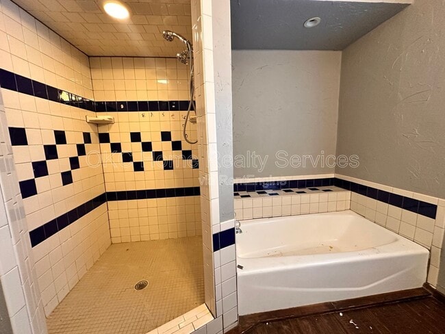 Building Photo - 2144 NW 36th St