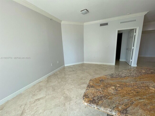 Building Photo - 1755 E Hallandale Beach Blvd