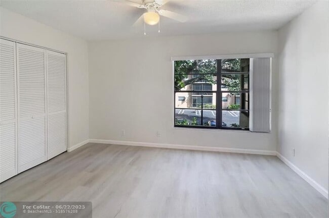 Building Photo - 2590 Coral Springs Dr