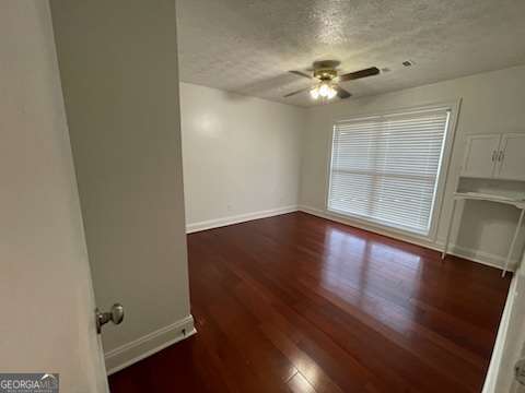 Building Photo - 355 Buck Ct