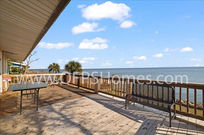 Building Photo - Stunning 4-Bedroom, 3-Bath Waterfront Home in Choctaw Beach – 140ft of Bayfront Bliss!