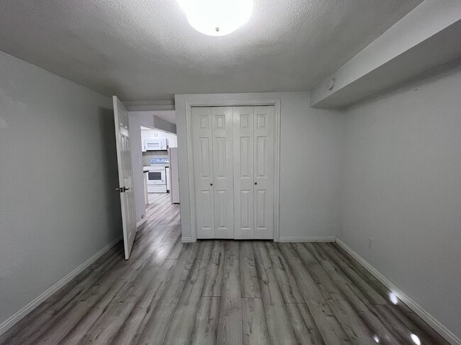 Building Photo - 391 W 100 S St