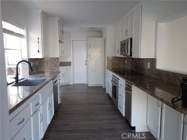 Building Photo - 6791 Killarney Ave