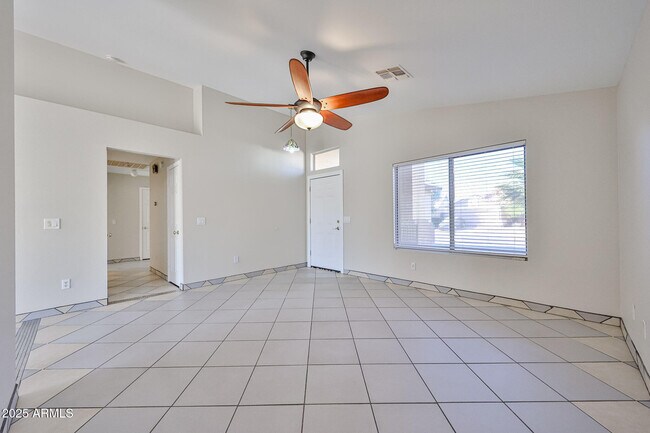 Building Photo - 11231 W Diana Ave