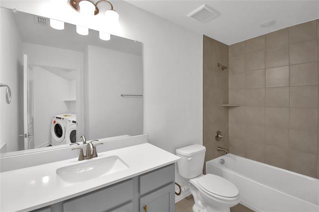 Building Photo - 3900 Lynx Ct