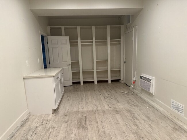Building Photo - 3 Bedroom 2.5 Bath Home in Moreno Valley CA With Massive Backyard and Bonus Studio / Room in Garage.